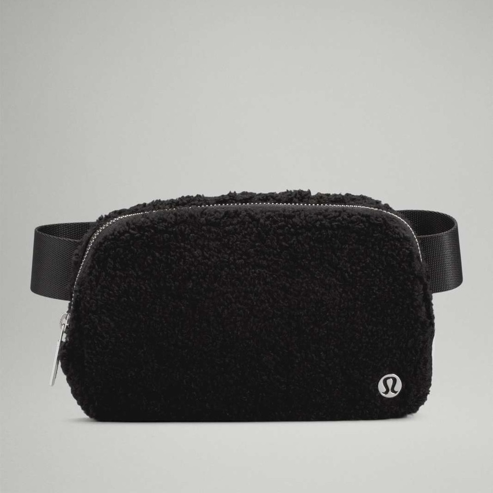 NWT Lululemon Black Fleece Belt Bag